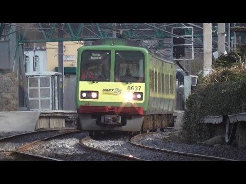 Irish Rail 8520 Class DART Train number 8637 - Seapoint Station