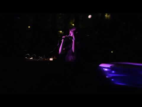 Olga Bell - Doppio - De School, Amsterdam