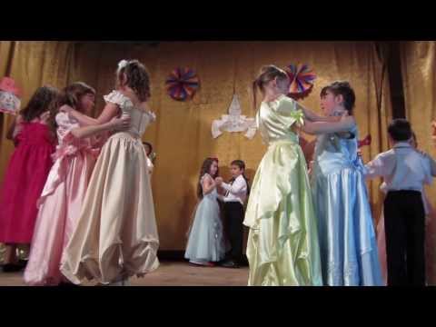 Bárna - iskolai farsang 2014 - tánc