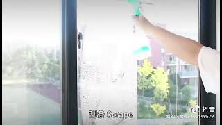 Stierka na okno 3v1 s rozprašovačom