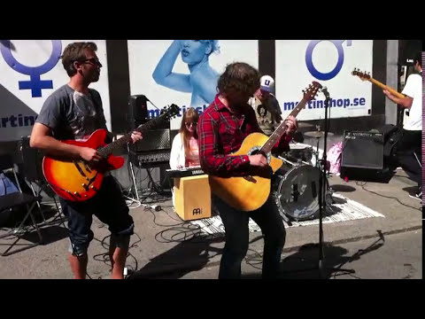 Robin Hayes & The Thunderbolt Revival 