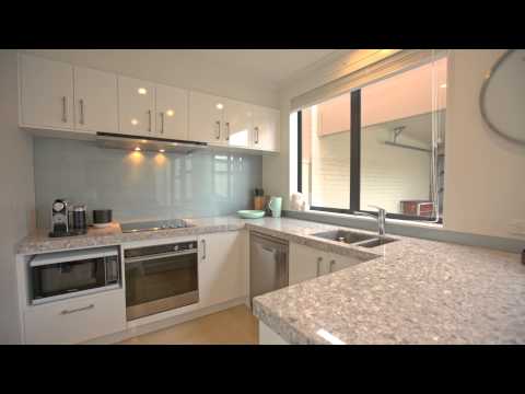 8b Wynne Gray Avenue, Stonefields - John Q