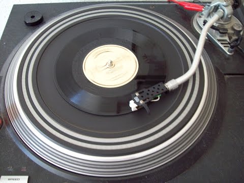 Johnny Nash - Tears On My Pillow   No.1    3rd Week June 1975 UK