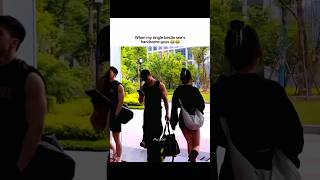 Download lagu Saat sahabatku yang masih single melihat cowok-cowok tampan 😂😂 #trending #viralshort #shorts #funny #fypage #fypp mp3