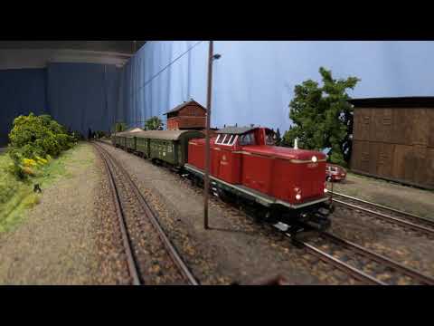 Nahverkehrszug Ausfahrt aus Weidhausen Teil 1