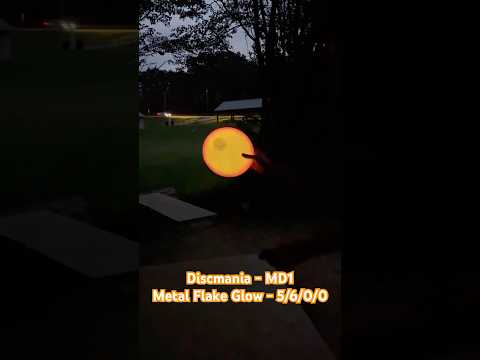 Disc golf Glow Round with @maxthrows ? Discmania - MD1 #discgolf #glow