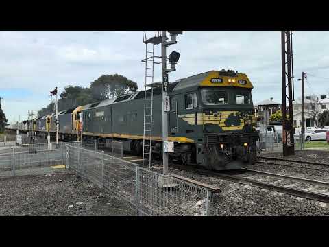 Pacific National G539 G519 BL27 BL26 7902V Kernot Street Brooklyn