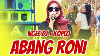 Download lagu Abang roni version aldeva02 mantul banget lihat aksi goyangan cewek yg satu ini bikin salah pokus mp3