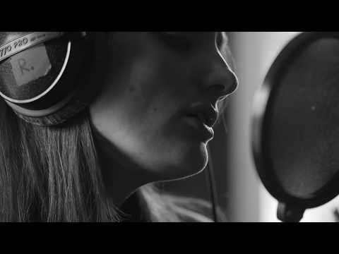 Shadowlark - Huntress [OFFICIAL VIDEO]