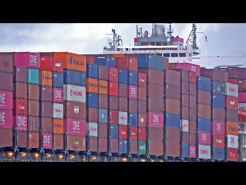 UP CLOSE LARGE CONTAINER SHIP "ONE HAMBURG" - 4K SHIPSPOTTING ROTTERDAM NETHERLANDS FEBRUARY 2023