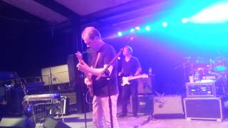 Steve Wariner paying tribute to Chet Atkins..