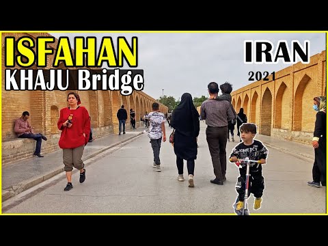 Walking on KHAJU Bridge 2021 / ISFAHAN - IRAN