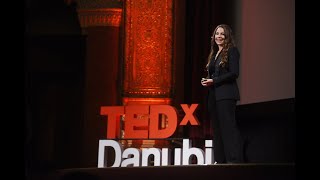 102 m merülés az álmok mélyére - egy szabadtüdős világrekord története | Fatima Korok | TEDxDanubia