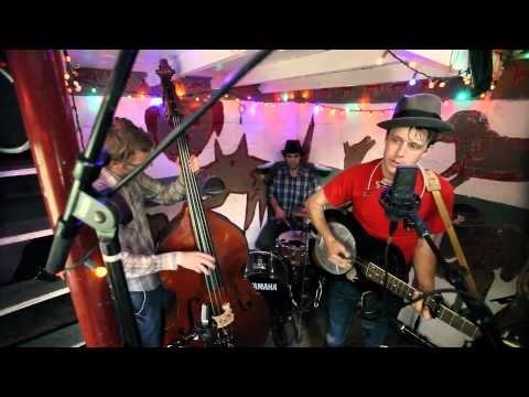 Woody Pines - Pretty Blue Eyes (Live from Pickathon 2010)