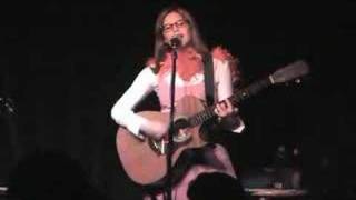 Lisa Loeb + Ben Peeler performing 