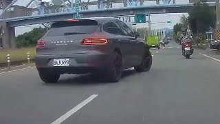 一堆人常抱怨檢舉很多，要怪就怪這些垃圾吧（檢舉成功）