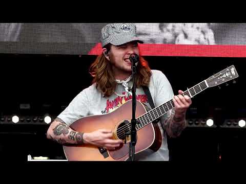 Billy Strings on Bob Dylan's "Senor" 7/23/23 Essex Junction, VT