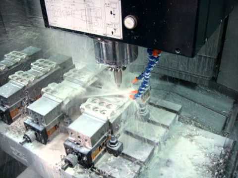 Вертикальный фрезерный трехосевой обрабатывающий центр с ЧПУ Pinnacle LV85 - Видео c Youtube №2