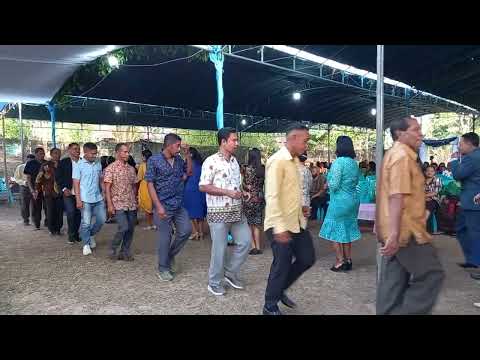 Polonaise saat Resepsi Ona & Frans