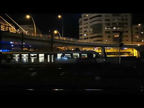 Săgeata albastră trage la linie pentru trenul R7037 spre Urziceni.