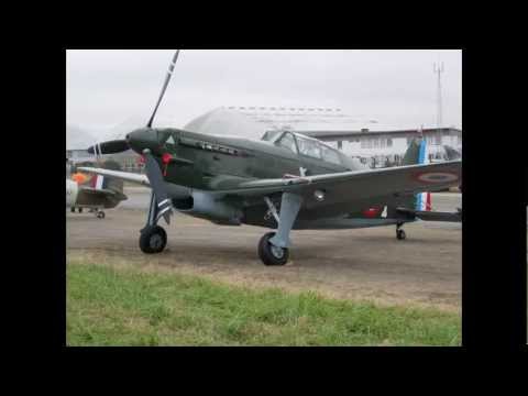 Race d'aiglons (chant de l'Armée de l'Air/ French Air Force song)