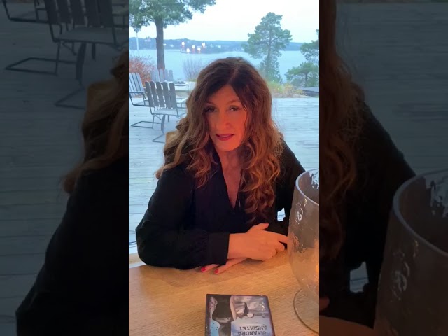 Vídeo relacionado con la cara oculta: La infidelidad tiene un precio muy alto (EMBOLSILLO)