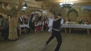 preview picture of video 'BEST first dance ever recorded in Europe, Karczma Ochodzita, Koniakow, Poland - 2010.01.09'