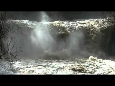 Palena, 19 febbraio 2010 - Piena del fiume Aventino - di Nando Napoleone