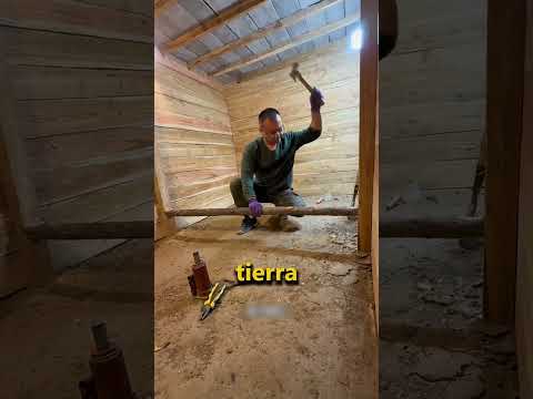 Esta casa búnker subterráneo y él la construyó con sus propias manos