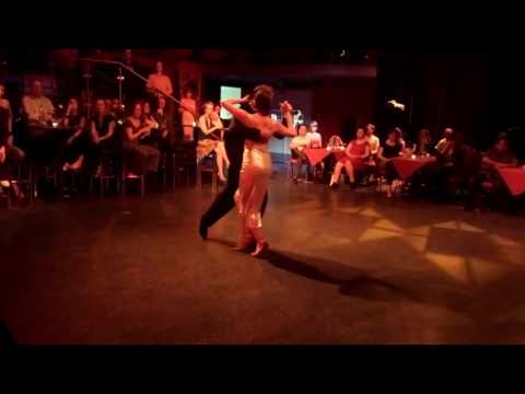 Belén Fritzler y Nikita.  Vals 2/3.  Berlinos Aires Milonga