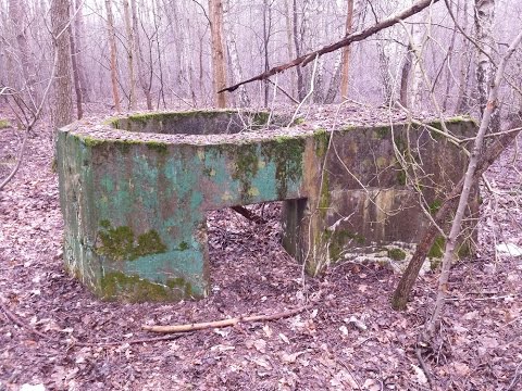 Bunkry I Budowle Wojskowe Transatlantycka Centrala Radiotelegraficzna W Park Leśny Bemowo