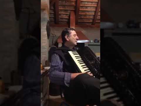 "Зашто свићеш тако рано" - Маестро Интернационале Љубиша Павковић