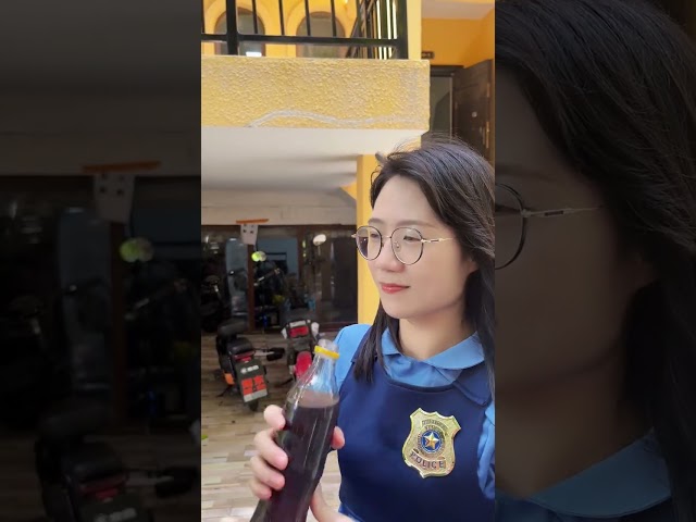 Vídeo relacionado con Conjunto de collar Harley Loves Joker de The Noble Collection