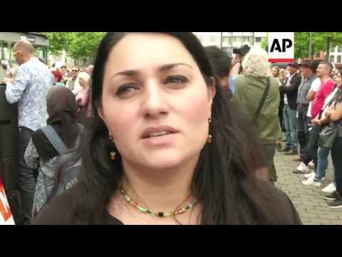 Muslims in Germany rally against extremism