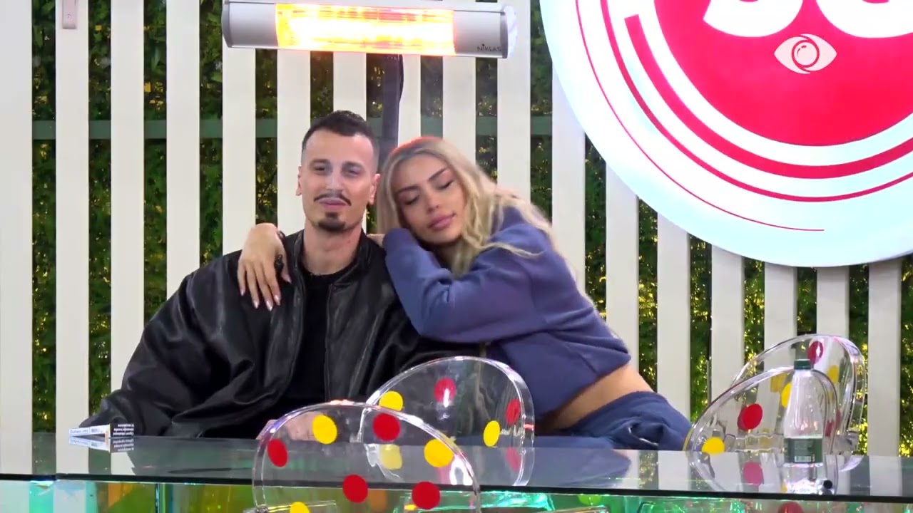 “Të du, të du…”/ Rogerti i flet Brikenës dhe Mateos nga larg