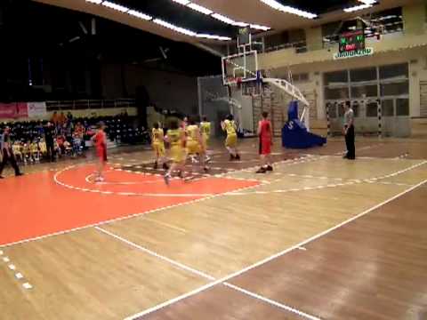 ŚKM 2011 U-13 MCKiS Jaworzno - POGOŃ Ruda Sl