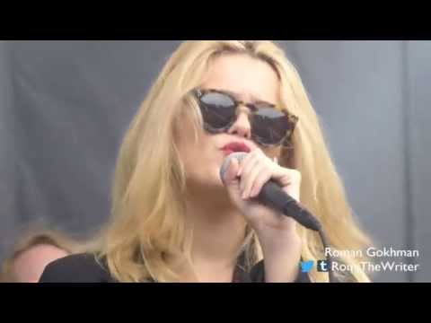 Sky Ferreira, "Heavy Metal Heart" - Outside Lands 2015