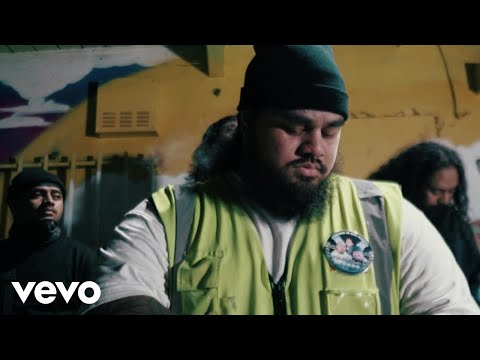 Yungn Lil'P - Love Me For Me (Official Music Video)