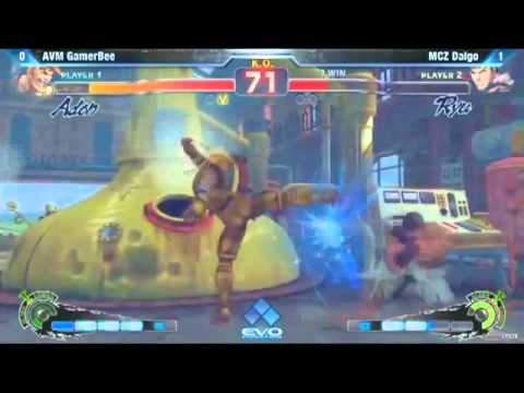 EVO 2012 AVM Gamerbee vs MCZ Daigo Umehara