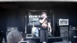 mc chris performing Tractor Beam