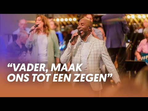 Gebed om zegen - Dwight Dissels, Amanda Lock en Chapter 4 - Nederland Zingt Event