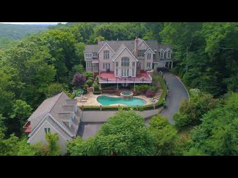 95 Cedarfield Road, Laurel Hollow Home for Sale