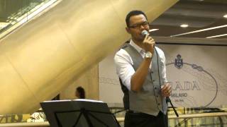 Me & Mrs. Jones (Billy Paul / Michael Bublé) by Hazrul Nizam @ Paragon (04 Nov 10) (HD)