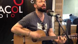 Baja la guardia - Santiago Cruz en Desconectados La Ventana