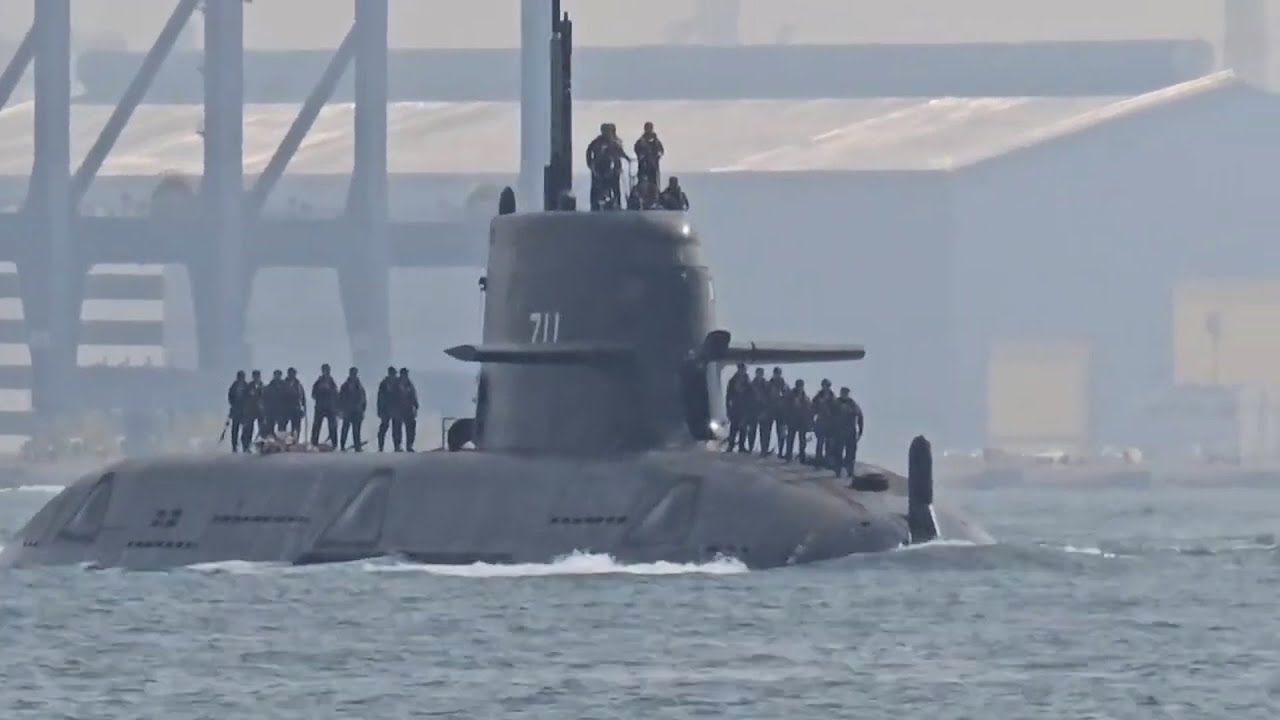 Taiwan’s indigenous submarine conducts 1st dive test