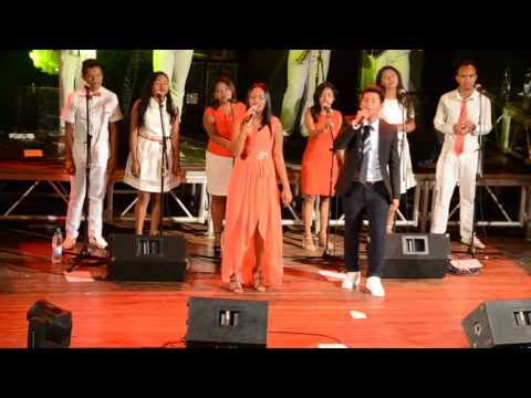 JOSEPH D'AF & SYLVIANE _ Novonjenao (duo de noel)