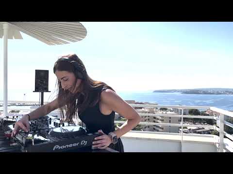 Rosana Nun | Minimal House / Deep Tech Dj Mix in front of the Balearic Sea / Mallorca