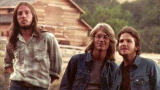 Moon Song-{LIVE}-America-9/27/75-Paris France