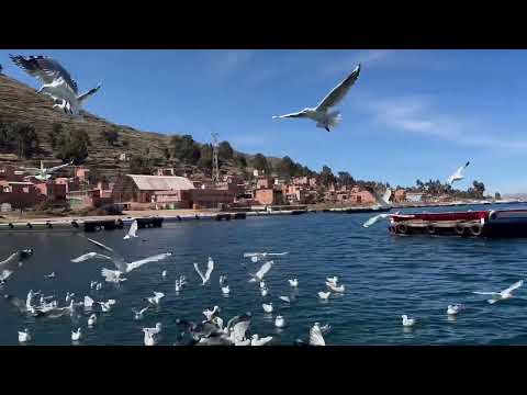 Paso en el Estrecho de Tiquina en Titicaca