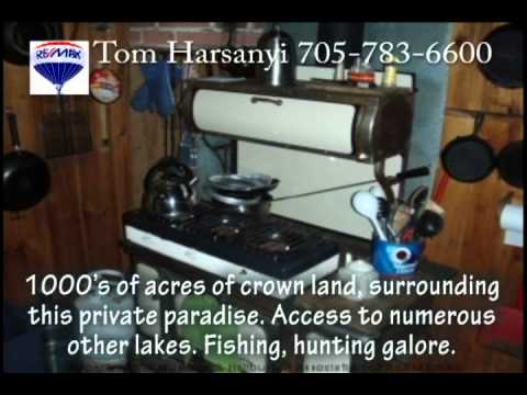 Cottages Muskoka Bass Lake Island-3 bedroom log cottage + 1 bedroom frame cottage